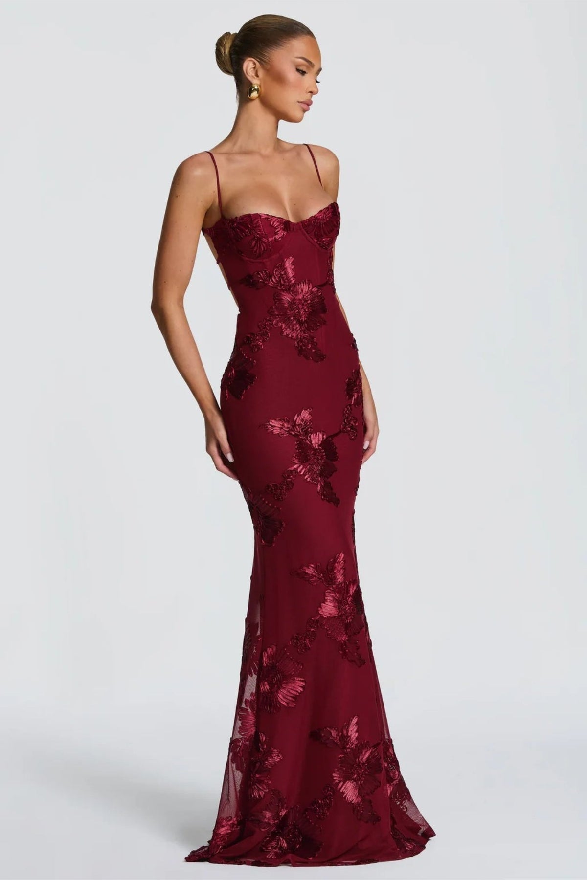 3D Applique Bone Pad Tie Back Solid Prom Dress