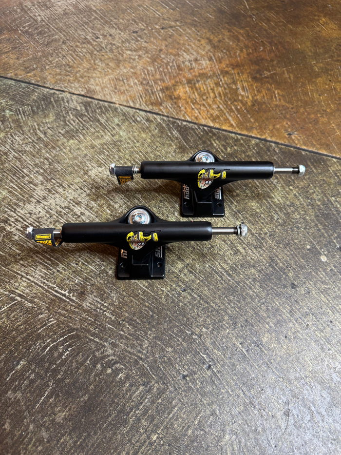 Black Curb Killer Inverted 8.5” Trucks