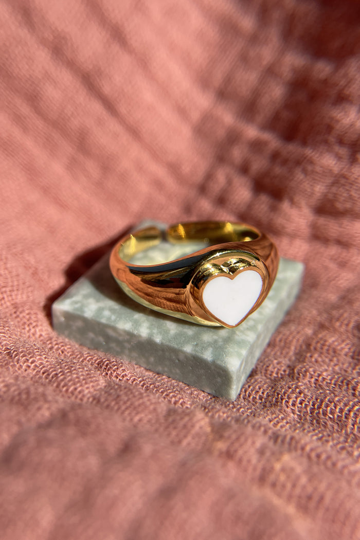 Davina Ring