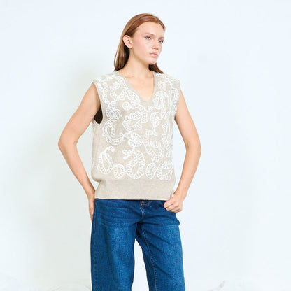 Embroidered paisley knit vest wholesale