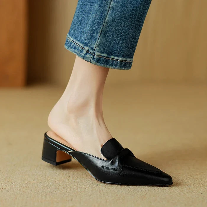 Black / 4