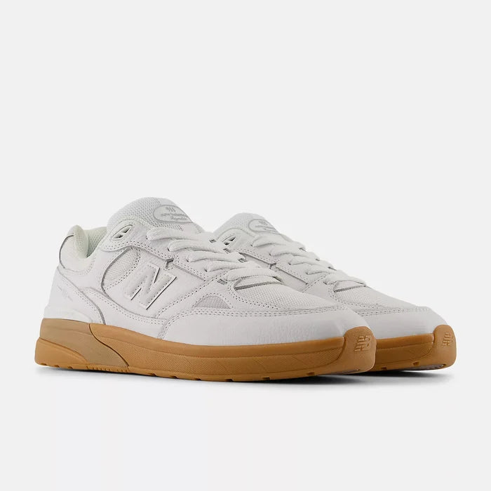 NB Numeric Andrew Reynolds 933 Shoes - White Leather/ Gum