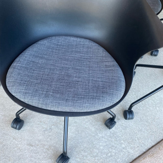 On Wheels Black Plastic Chair