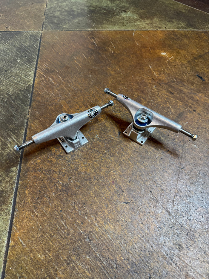 Royal Ultra Light Trucks (Set)