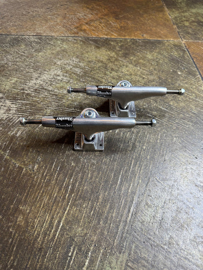 Thunder Inverted Team Edition Trucks