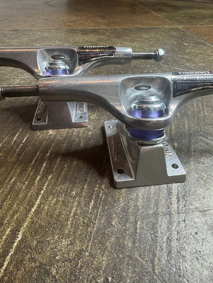 Thunder Inverted Team Edition Trucks