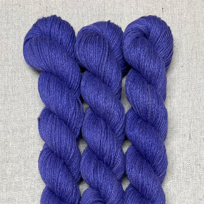Violet - Studio Silk'n Yak