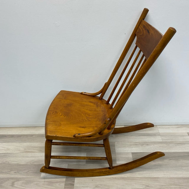 Windsor Brown Solid Wood Rocker