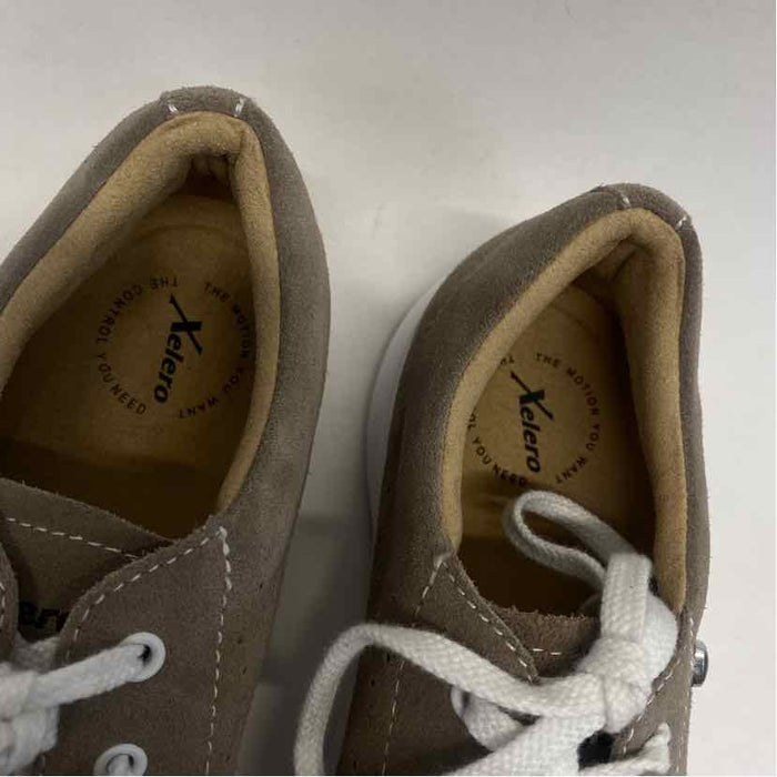 Xelero Size 39-8.5 Women's Taupe Cut Out Lace Up Sneakers