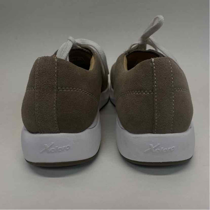 Xelero Size 39-8.5 Women's Taupe Cut Out Lace Up Sneakers